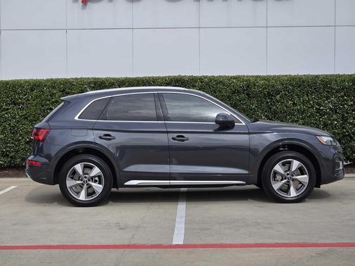 2023 Audi Q5 40 Premium Plus