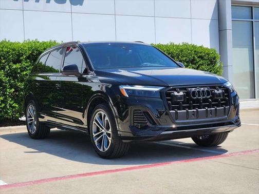 2025 Audi Q7 45 Premium Plus