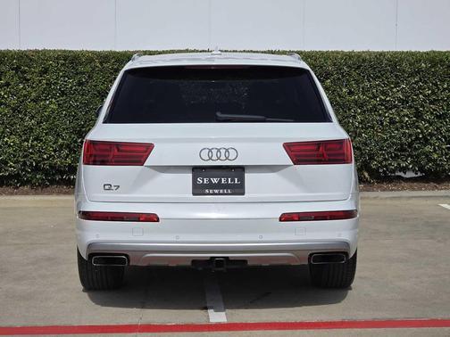 2019 Audi Q7 55 Prestige