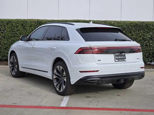 2026 Audi Q8 55 Premium Plus