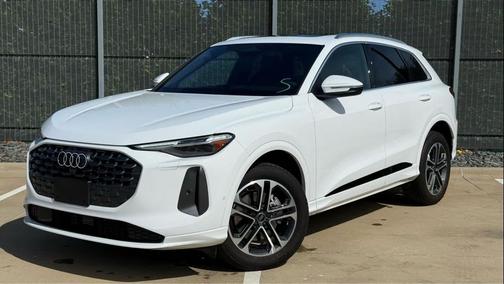 2025 Audi Q5 Premium Plus TFSI quattro S tronic