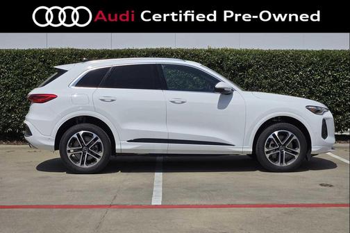 Arkona White 2025 Audi Q5 Premium Plus TFSI quattro S tronic