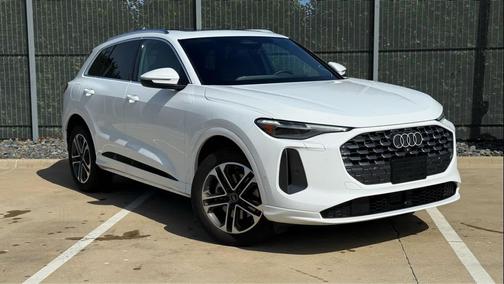 2025 Audi Q5 Premium Plus TFSI quattro S tronic
