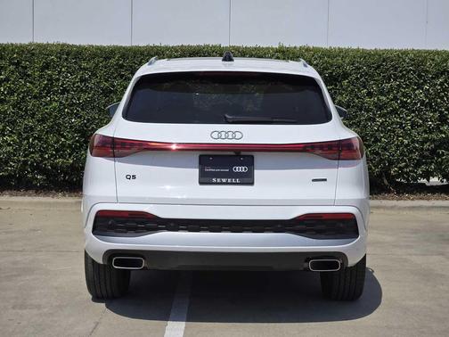 Arkona White 2025 Audi Q5 Premium Plus TFSI quattro S tronic
