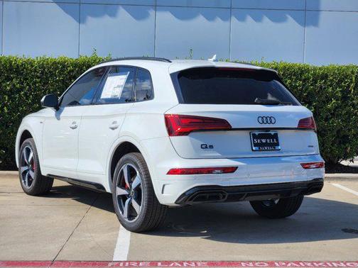 2024 Audi Q5 45 S line Premium Plus