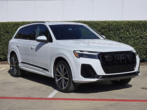 2025 Audi Q7 45 Premium Plus