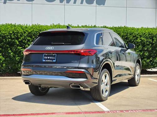 2025 Audi Q5 Premium Plus
