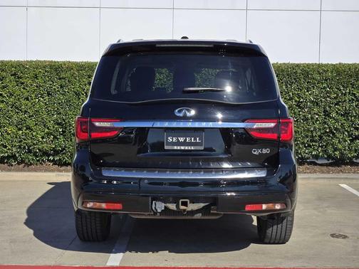 2018 INFINITI QX80 Base