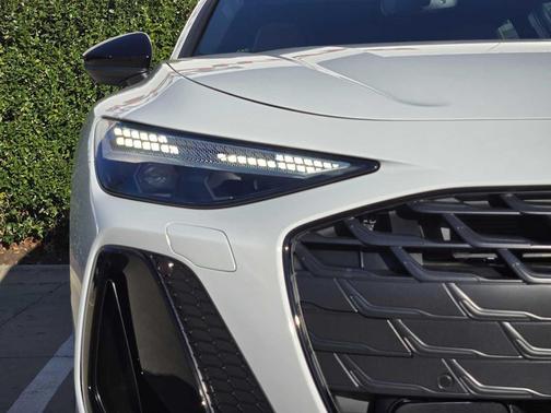 2026 Audi A6 Premium Plus quattro S tronic