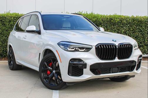 Mineral White Metallic 2023 BMW X5 sDrive40i
