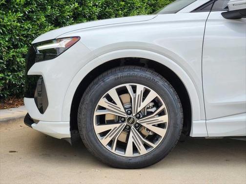 2025 Audi Q4 e-tron Premium 45 quattro