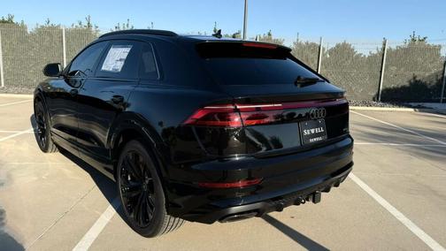 2026 Audi Q8 55 Premium Plus