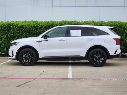 2022 Kia Sorento SX