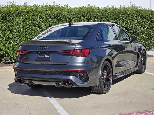 2024 Audi RS 3 TFSI quattro S tronic