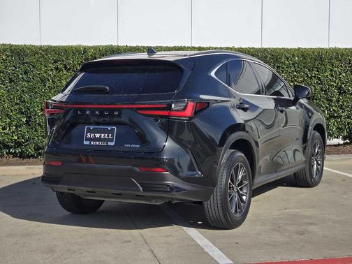 2024 Lexus NX 250 Premium