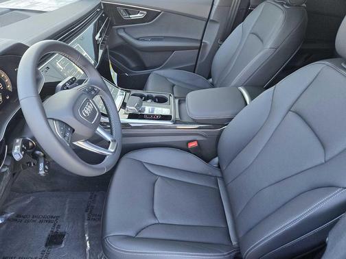 2026 Audi Q8 55 Premium Plus