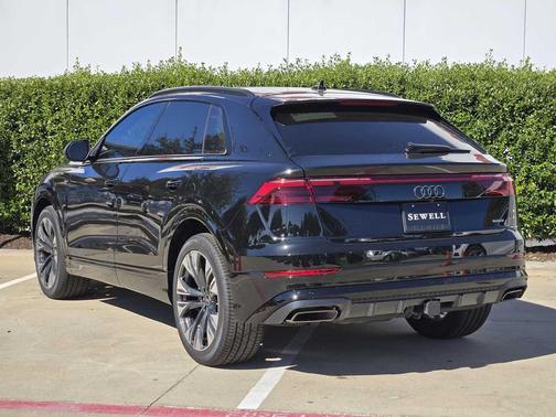 2026 Audi Q8 55 Premium Plus