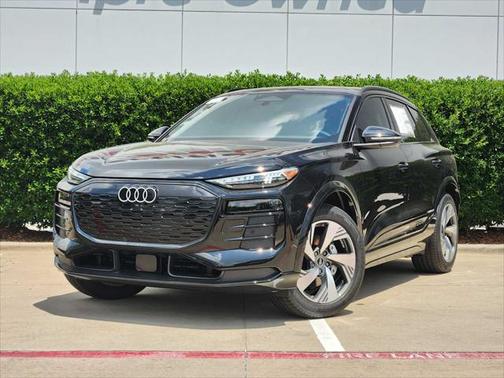 2025 Audi Q6 e-tron Premium Plus quattro