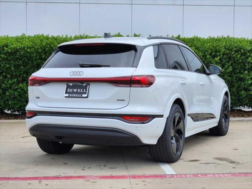 2025 Audi Q6 e-tron Prestige quattro