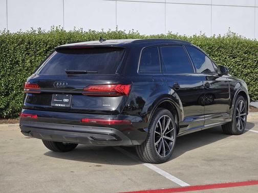 2023 Audi Q7 55 Premium Plus