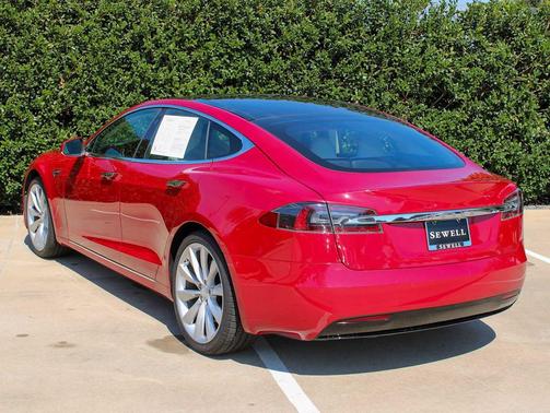 Red Multi-Coat 2018 Tesla Model S 75D