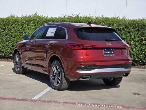 2025 Audi Q5 Premium Plus