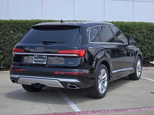 2025 Audi Q7 55 Prestige