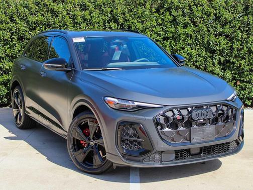 TAMBORA GRAY 2026 Audi SQ5 3.0T Premium Plus