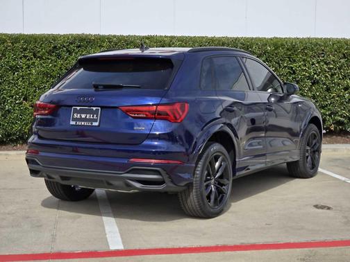2025 Audi Q3 Premium 45 TFSI S line quattro Tiptronic