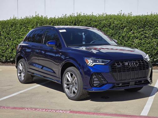 2025 Audi Q3 Premium 45 TFSI S line quattro Tiptronic