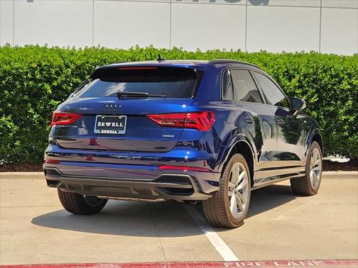 2025 Audi Q3 Premium 45 TFSI S line quattro Tiptronic