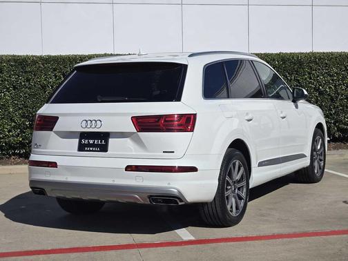 2019 Audi Q7 45 Premium Plus