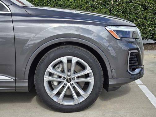 2026 Audi Q7 55 Prestige