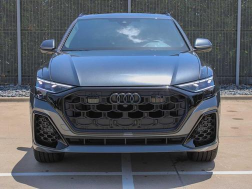 DAYTONA GRAY 2026 Audi Q8 55 Premium Plus