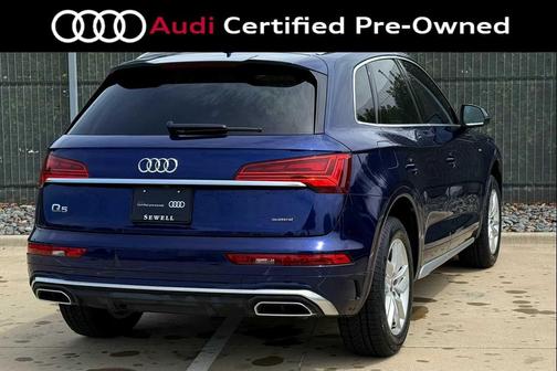 Navarra Blue Metallic 2023 Audi Q5 45 S line Premium