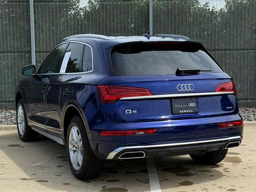2023 Audi Q5 45 S line Premium