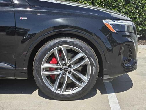 2026 Audi Q7 55 Prestige