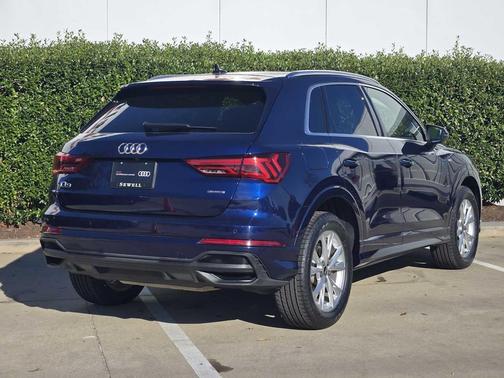 2022 Audi Q3 45 S line Premium