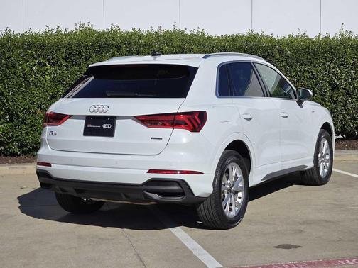 2023 Audi Q3 45 S line Premium Plus