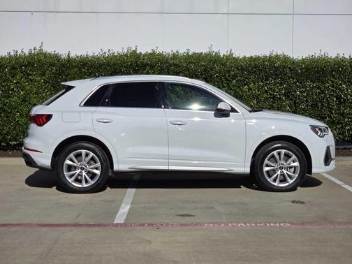 2023 Audi Q3 45 S line Premium Plus