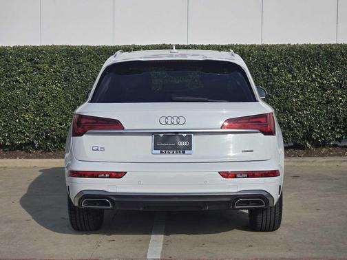 2023 Audi Q5 45 S line Prestige