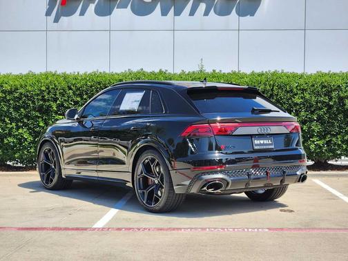 2025 Audi RS Q8 4.0T