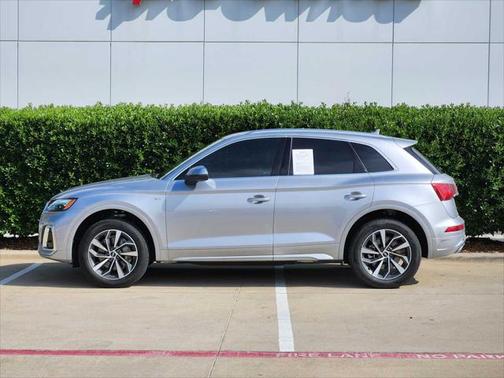 2023 Audi Q5 45 S line Premium