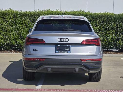 2023 Audi Q5 45 S line Prestige