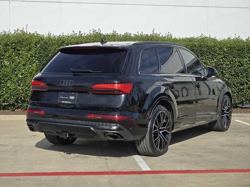 2025 Audi Q7 55 Prestige