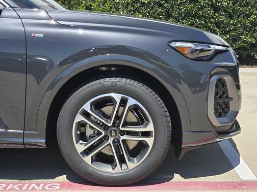 2025 Audi Q5 Sportback Prestige