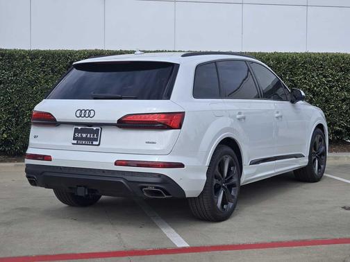 2026 Audi Q7 55 Premium Plus