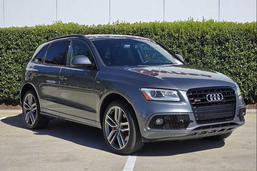 MATADOR RED 2019 Audi Q5 45 Premium