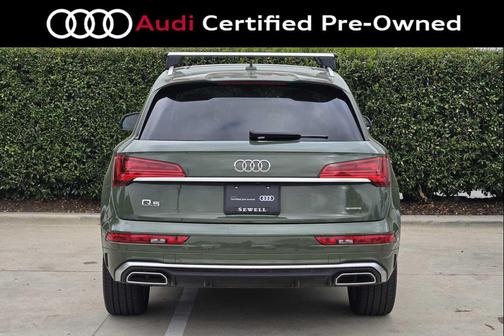 District Green Metallic 2025 Audi Q5 55 S line Prestige