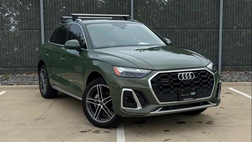 District Green Metallic 2025 Audi Q5 55 S line Prestige